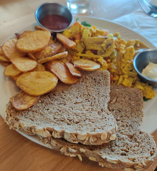Tofu Scramble at VanGogh's Eeterie in Springfield