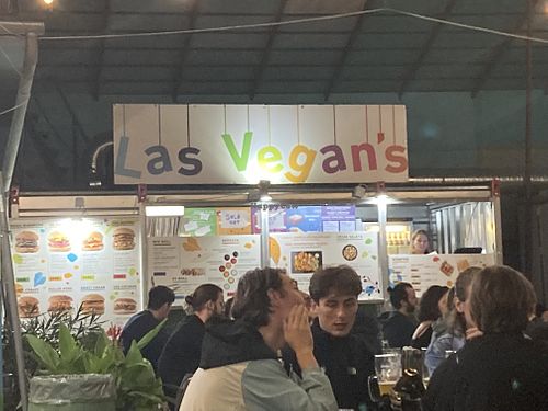 vibes  at Las Vegan's - Vegan Garden Trailer in Budapest