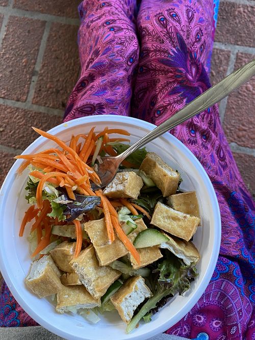 was hangry and got Uber eats, this was perfect. Crunchiest tofu and perfect vermicelli noodles 🍜 also got fried pumpkin rice paper rolls which are amazing 🥡🍲🥗 💓 #Veg at Warm & Cozy in Boronia