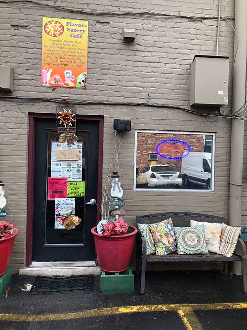 Back entrance at Flavors Eatery in Lebanon