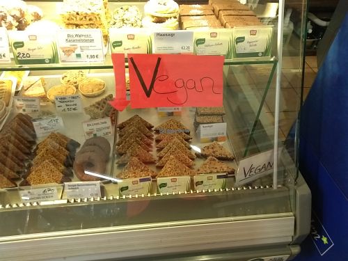 Vegan sweets to go! at Bioladen in Uelzen