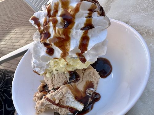 phantasy cup vegan  at Eisdiele Venezia in Bad Hersfeld