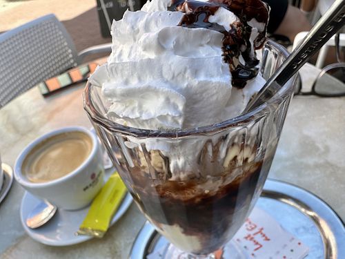 chocolate cup vegan  at Eisdiele Venezia in Bad Hersfeld