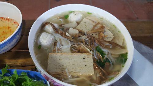 Rice noodles with veg-meatball at Tam An Lac - Dong Da District in Hanoi