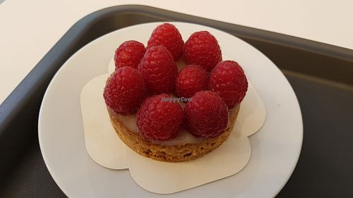 Raspberry pie at Lucas & Marie Sans-Gênes in Toulouse