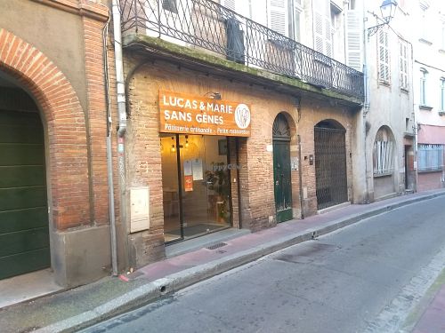 From the street at Lucas & Marie Sans-Gênes in Toulouse