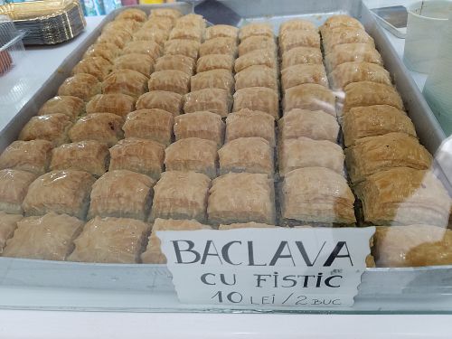 Bavlava at Mr. CigKofte in Bucharest
