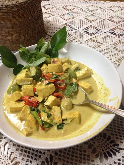 Green curry with fresh tofu at Edison's House in Cha-am
