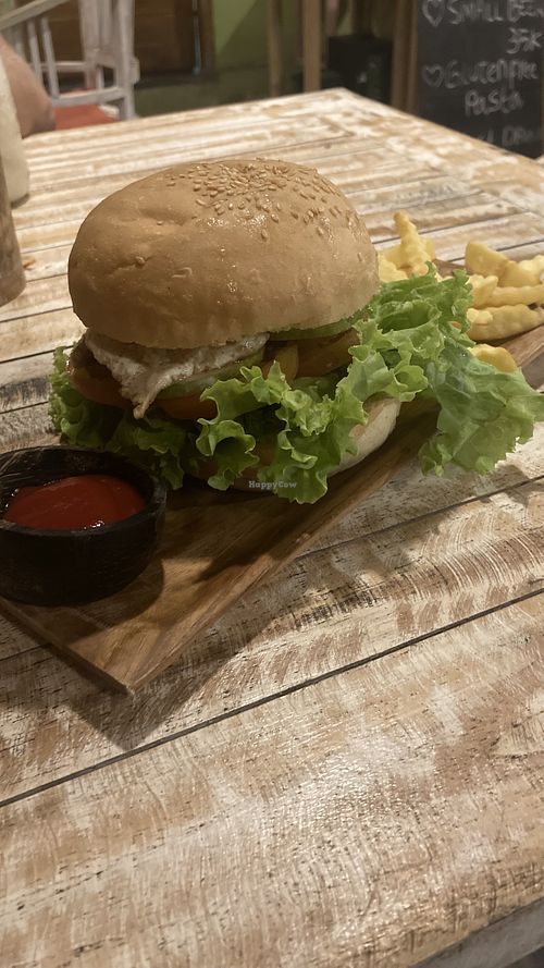 Tofu burger no cheese no mayo  at Organica in Penida Island