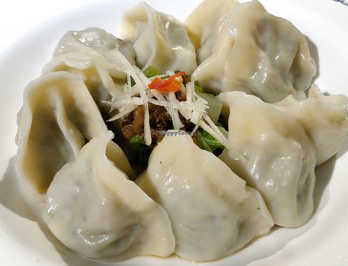 Dumplings at Meimen FángKōngDòng 梅門防空洞 in Taipei