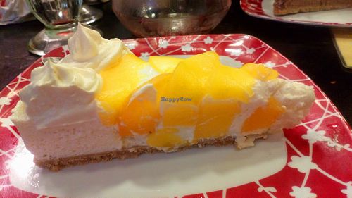 Cheesecake de mango at Mr. Food Vegan - Breña in Lima