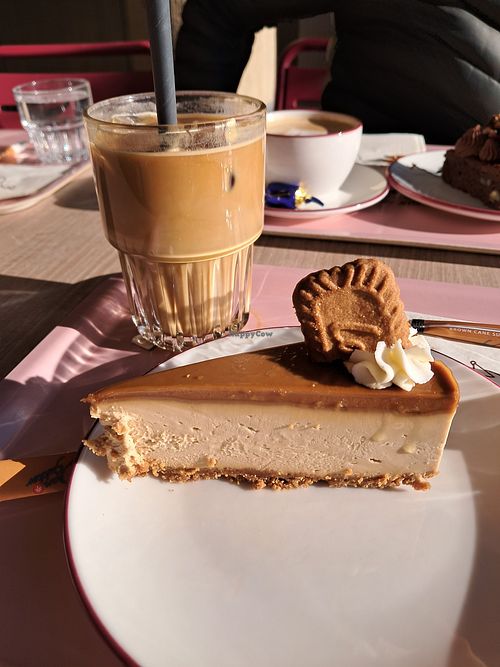Vegan biscoff cheesecake and ice latte with oat milk at Cafe Lasipalatsi in Helsinki