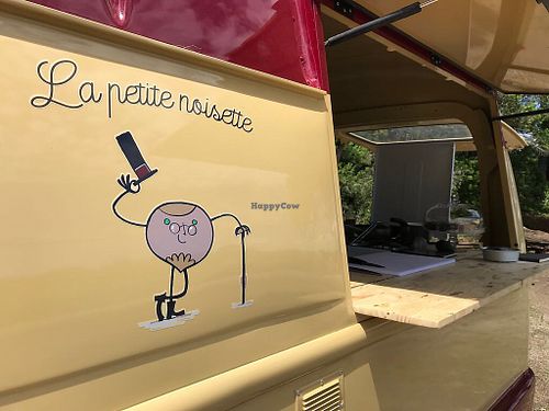 Logo at La Petite Noisette - Food Truck in Gassin