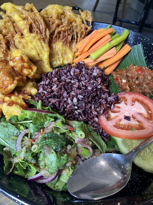 Lil T share plate  at Little Turtle in Enmore