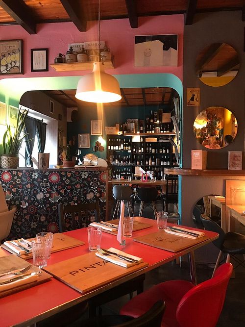 Enjoyed our visit here  so much. A 5 star ranking worthy! at Mum's in Sagres