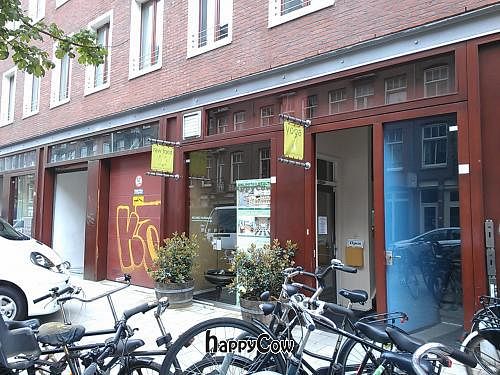 outside at Unlimited Health in Amsterdam