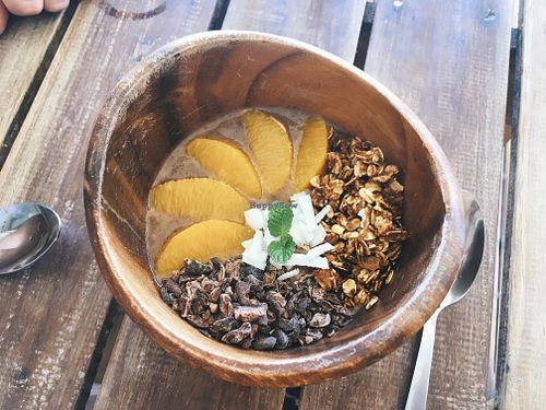 chocolate smoothie bowl at Hoy Panga in Boracay