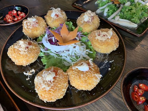 Fried tofu at Truc Lam Vien Quan in Hanoi