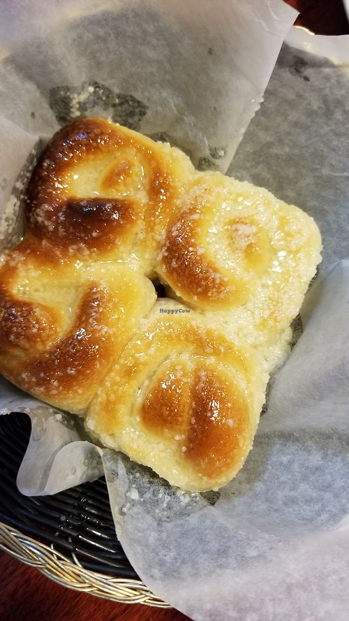 Garlic rolls at Setti's in Lake Worth