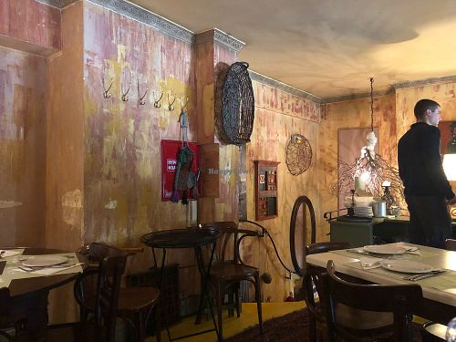 1st floor at Oikeio in Athens