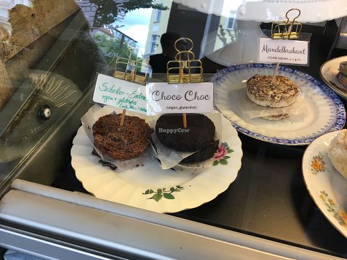 vegan base at Kastanientörtchen in Berlin