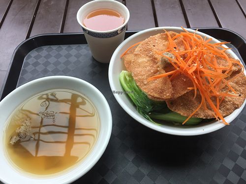 Noodles and soup at Thunder Tree - Smith St in Central Singapore
