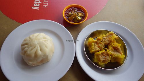 Mantou and dim sum with chili dip at Southern Palace in East Singapore