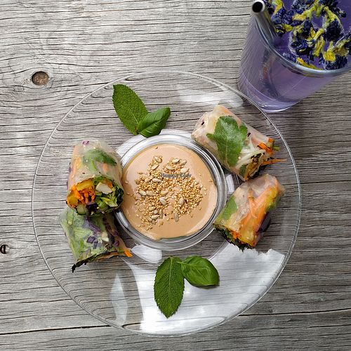 Summer Rolls with blue flower lemonade at Delikaktus in Loerrach