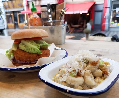 Jackfruit Burger and Mac n Cheese at Wicked Vegan in South West London