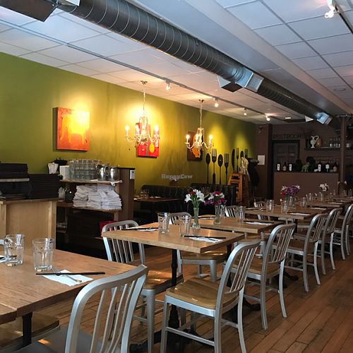 dining room at Green Elephant Vegetarian Bistro in Portland