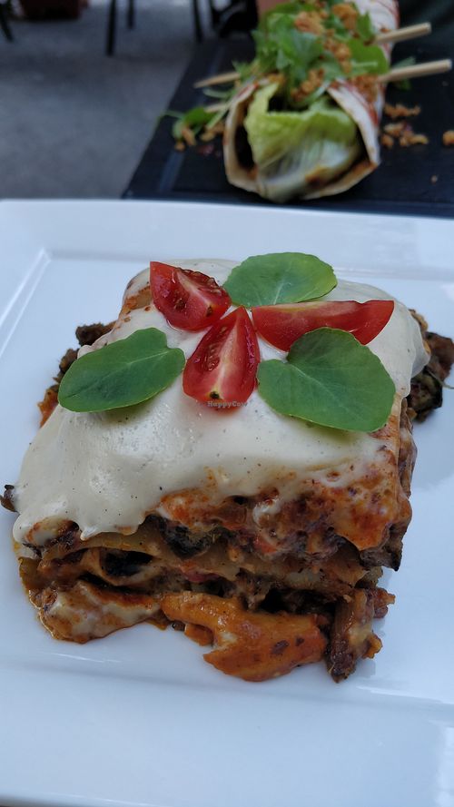 Delicious lasagna at Sabores de Sandra in Mallorca