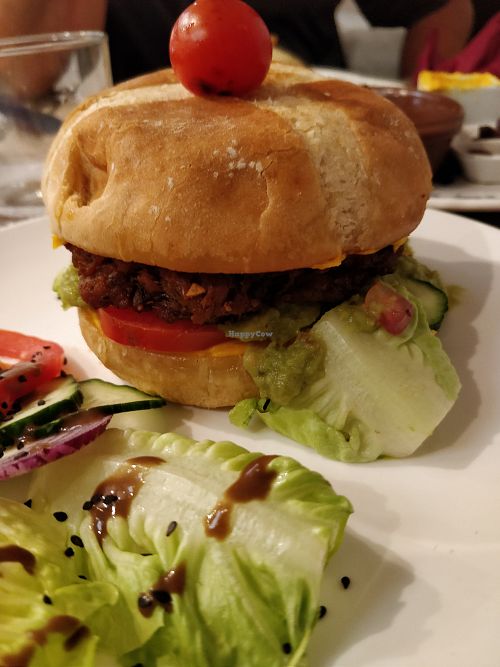 Hamburger at Sabores de Sandra in Mallorca