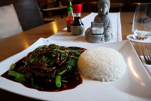 Rau Moung Xao Toi: ater spinach with black tofu, black soya sauce, garlic, pepper and rice. at Big Buddah in Raunheim