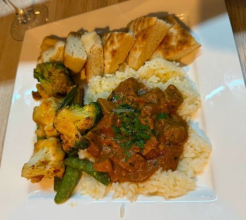 Ch*kn curry at Sage Vegan Cafe in Crawley