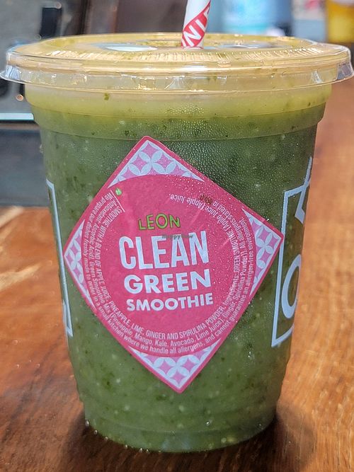 Green smoothie at LHR - Leon - T2 in West London