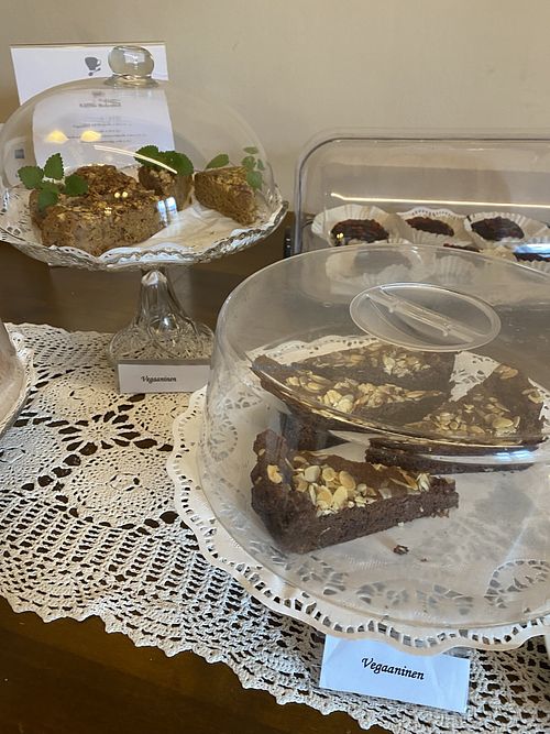 Vegan cakes at Bokvillan in Helsinki