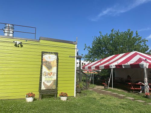 Outside and Seating at Vegelicious in Nashville