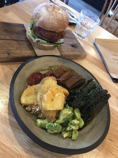 Vegan breakfast & burger  at Vondel in Devonport