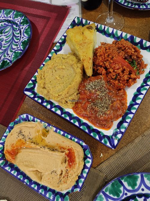 Hummus, daal,tortilla, chili, faux meatballs at El Piano in Granada