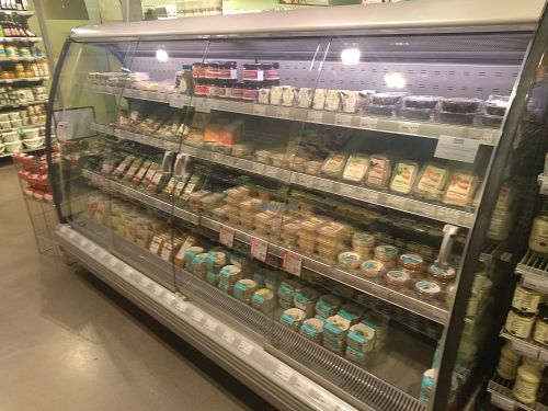 Hummus and guacamole and more at EkoPlaza - Stationsweg in The Hague