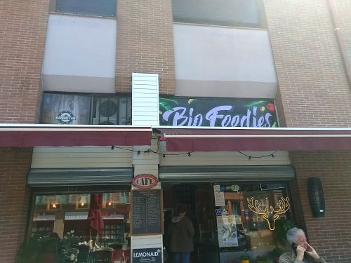 From the terrasse at Biofoodies Cafe in Toulouse