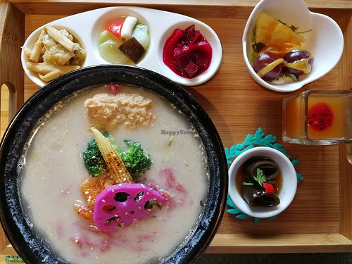 set meal with ramen noodle soup at Shū Shí NánHái 舒食男孩 in Chishang