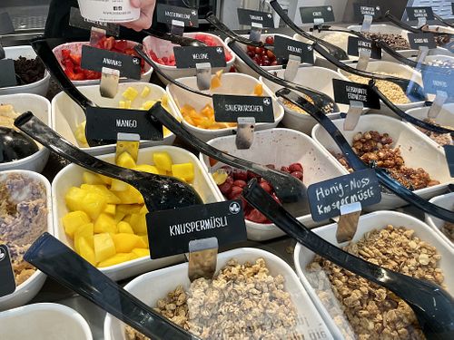 toppings at YOMARO in Bielefeld