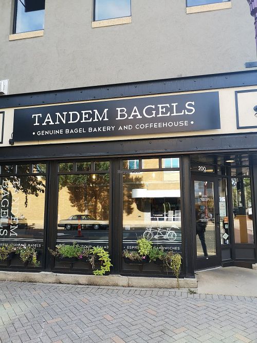 The outside at Tandem Bagels in Mankato