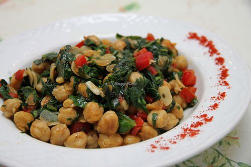 Chickpeas with spinach Archez style- so fresh and so yummy you wonder where this taste comes from ;) / Garbanzos con espinacas al estilo de Archez - tan fresco y delicioso que te preguntas de dónde viene este sabor ;) at Meson Mudejar in Archez