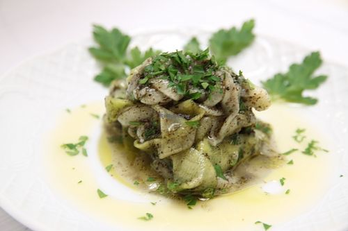 Our plant-based version of the famous Spanish dish Boquerones en Vinagre. Slice of courgette marinated in our homemade vinegar ( which is absolutely delicious on its own), later se at Meson Mudejar in Archez