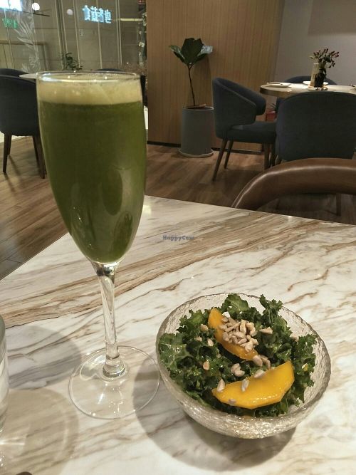 Juice & mango kale salad at Just Vegan in Shenzhen