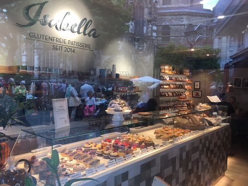 www.budgetbucketlist.com - vegan travel at Isabella Glutenfreie Patisserie in Aachen