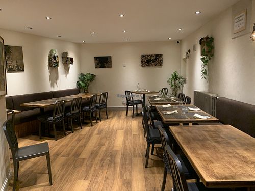 Upstairs seating  at Da Vinci Italian Restaurant in Aberdeen