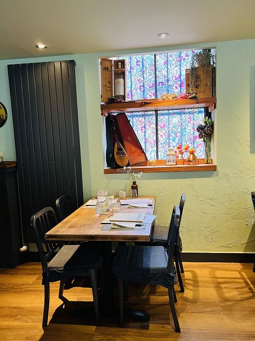 Atmosphere   at Da Vinci Italian Restaurant in Aberdeen